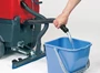 Ročno vodeni stroj za mokro čiščenje tal Cleanfix RA501